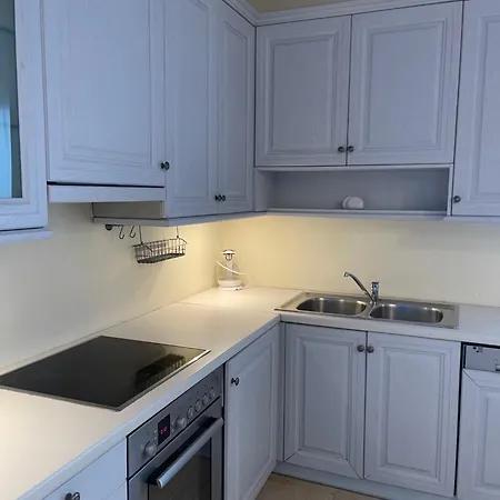 Aphrodite Sunshine *